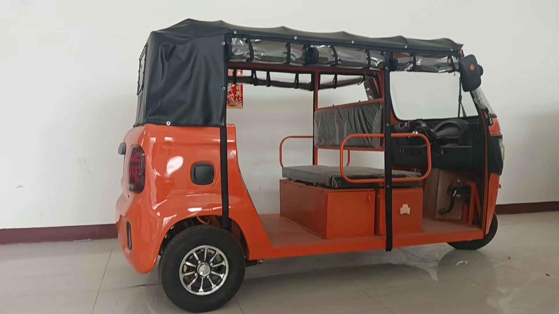 Revolutionize Urban Mobility with the Electric Tricycle for People Transportation